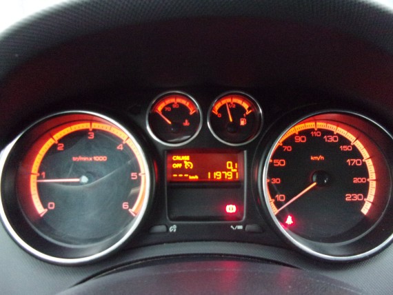 PEUGEOT 308 308 1.6 HDi-011.jpg